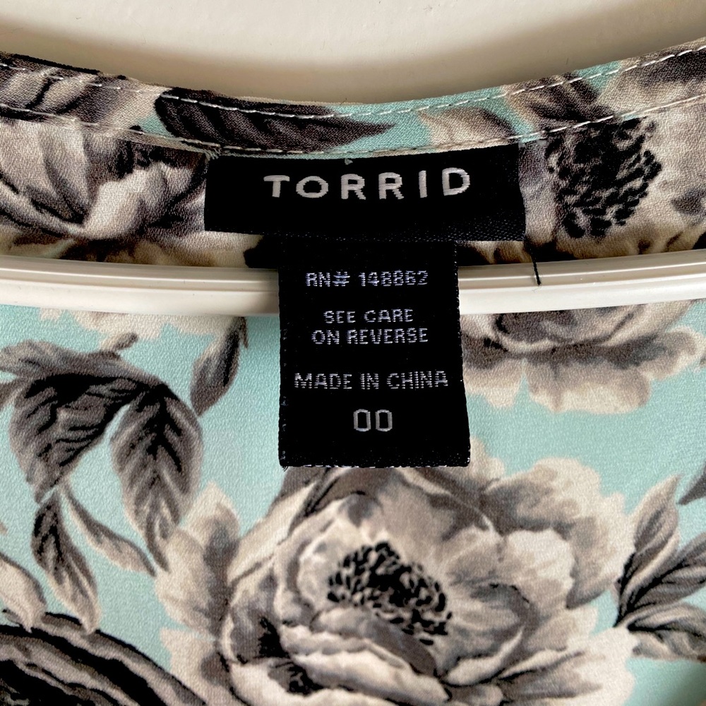 Floral Tank - Picture 2 of 4